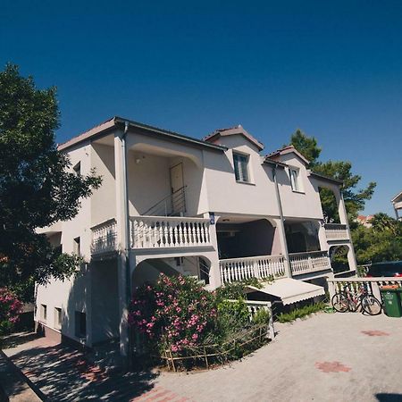 Apartments Vodice Kültér fotó